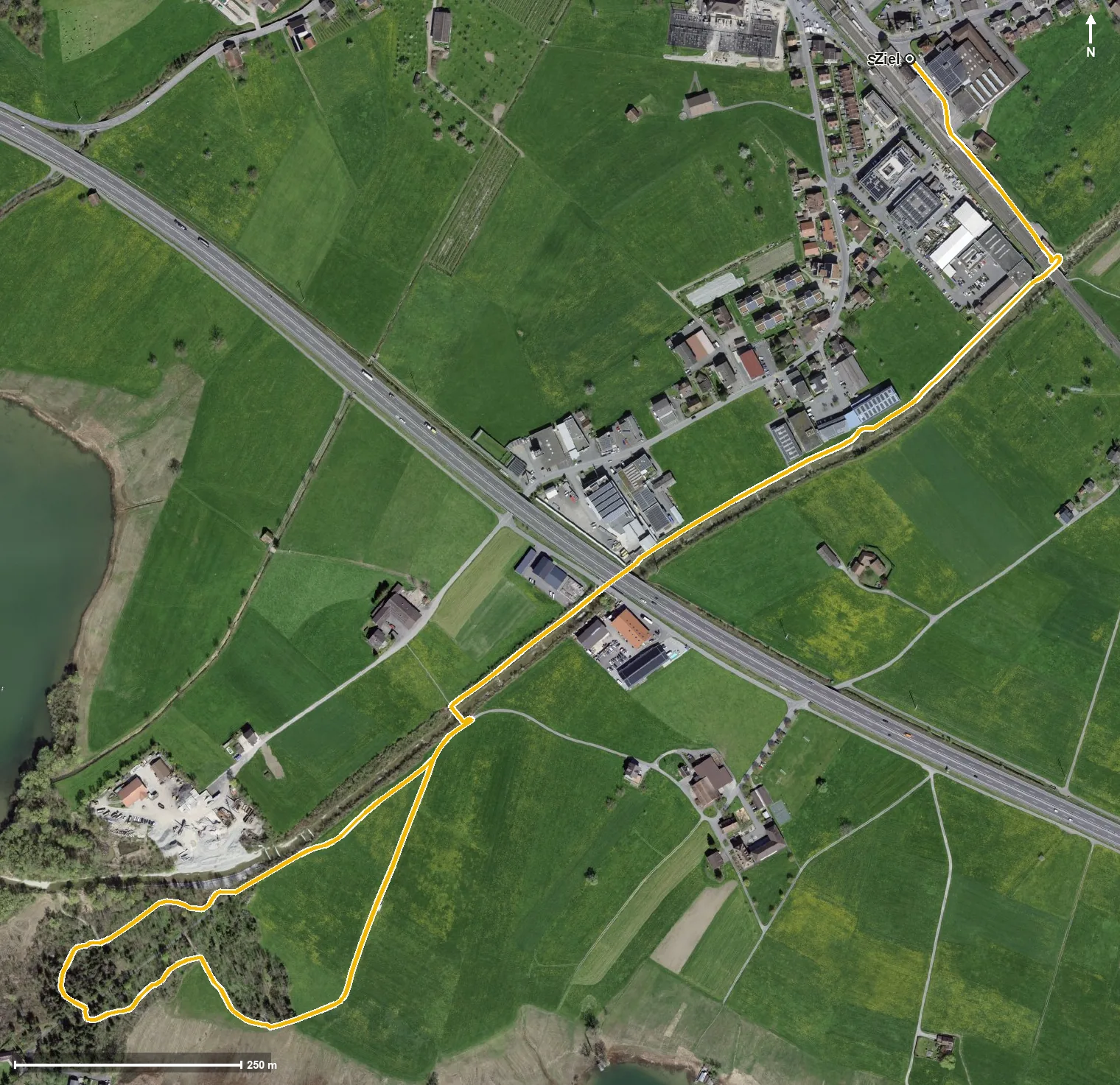 Luftbild Auenspur