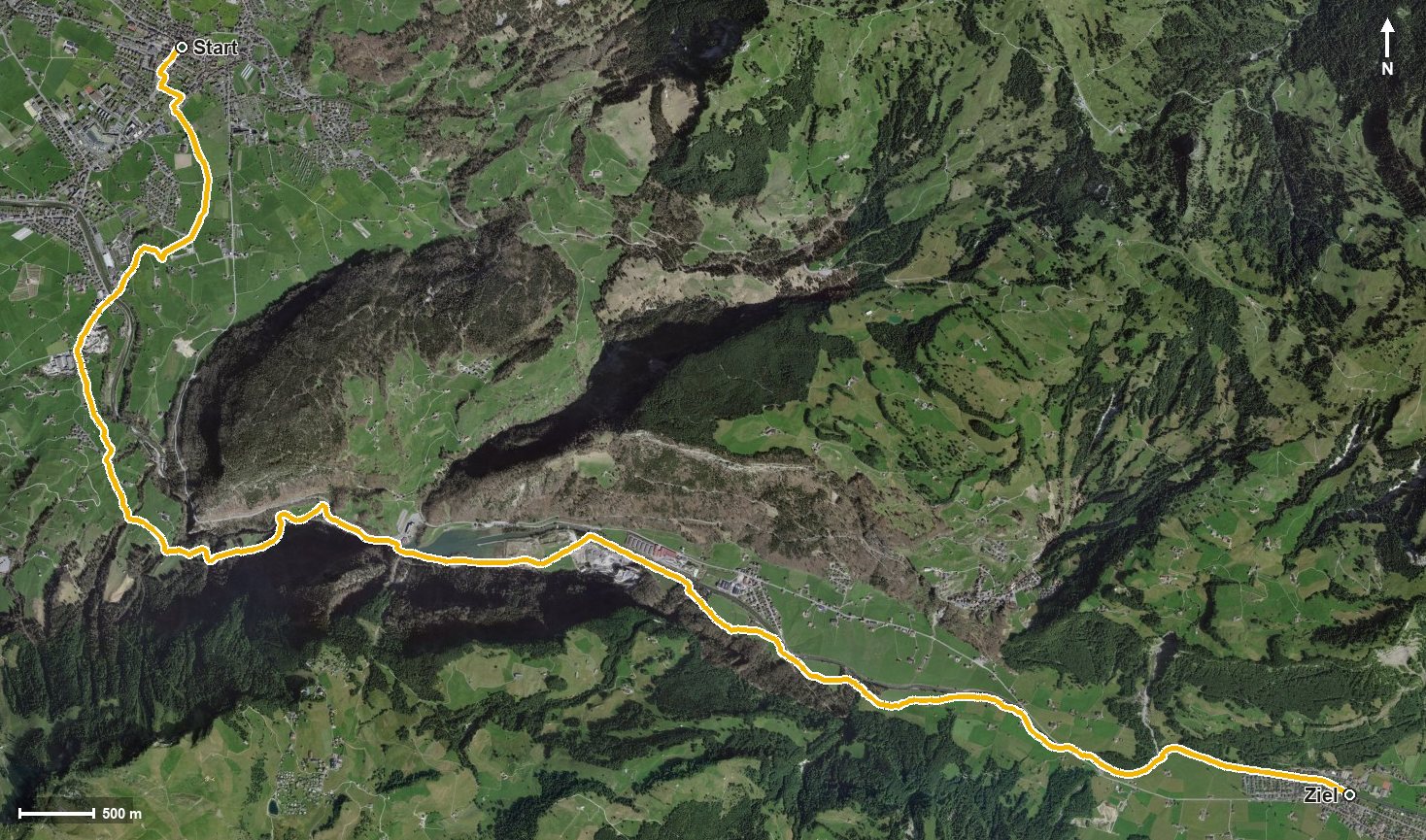 Luftbild mit eingezeichneter Route: Pragelpass-Weg Etappe 1: Schwyz – Muotathal