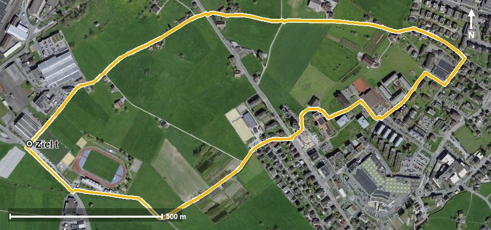 Luftbild mit eingezeichneter Route: Gschichtliweg Schwyz