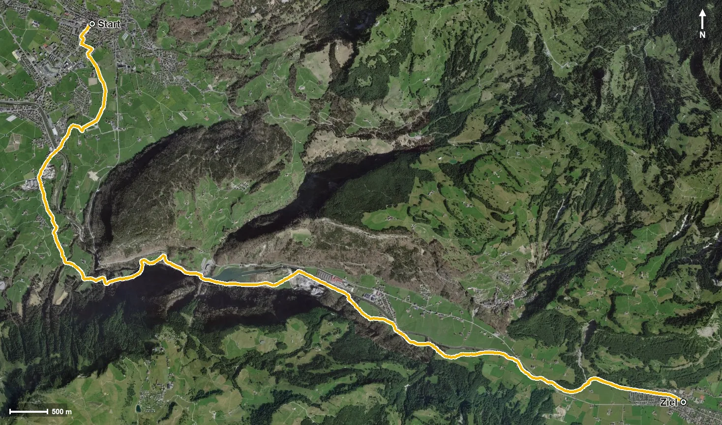 Luftbild Pragelpass-Weg Etappe 1: Schwyz – Muotathal