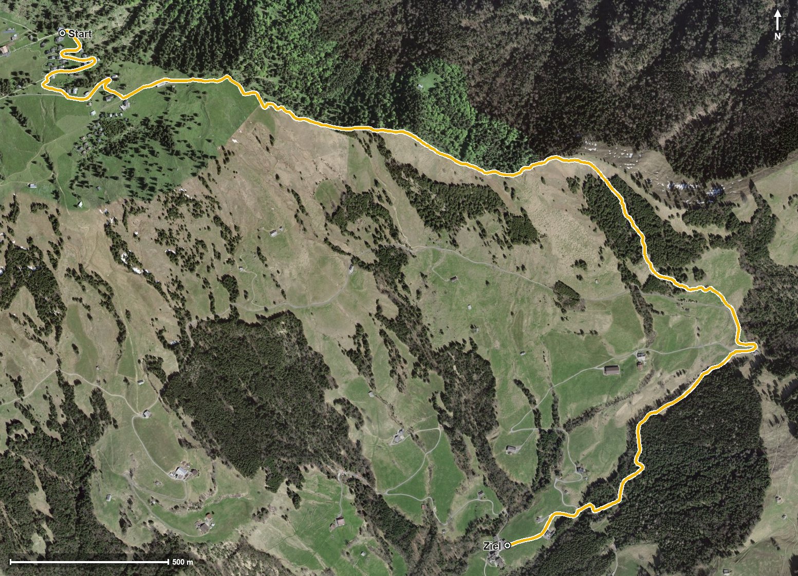 Luftbild mit eingezeichneter Route: Rund um die Gersaueralpen